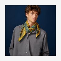 scarf-90--353566T 03-worn-7-300-0-2048-2048.jpg
