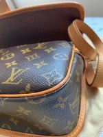 louis_vuitton_vintage_bag_1604825626_2e4d5d19_progressive.jpg