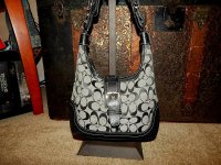botticelli4grace aka collectibleonceloved fake coach K8E-6623 6683 front.jpg