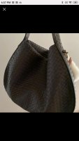 Screenshot_2020-12-11-18-57-04-927_com.poshmark.app.jpg