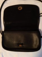 Dinky blk V.jpg