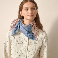 bandana-70-grand-manege-love--183447S 08-worn-7-0-0-1700-1700-q99_b.jpg