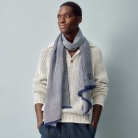 himalaya-hand-woven-muffler--393766T 01-worn-7-0-0-1700-1700-q99_b.jpg
