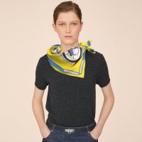 en-roue-libre-wash-scarf-90--073683S 09-worn-6-0-0-1700-1700-q99_b.jpg