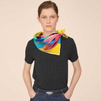 space-derby-scarf-90--003573S 01-worn-6-0-0-1700-1700-q50_b.jpg