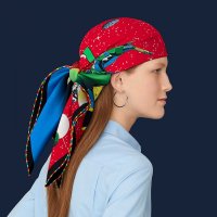 space-derby-scarf-90--003573S 06-worn-6-0-0-1700-1700-q50_b.jpg