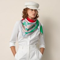 la-danse-des-chevaux-double-face-scarf-90--903576S 06-worn-7-0-0-1700-1700-q99_b.jpg