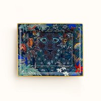 wild-singapore-change-tray--311599M 01-worn-2-0-0-1700-1700-q99_b.jpg
