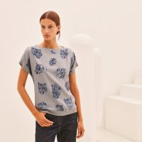 pull-manches-courtes-twillaine-imprime-l-atelier-de-robert-dallet--1E2834D47S-worn-2-0-0-1700-...jpg