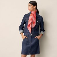 carre-90-chemise-circuit-24-faubourg--073718S 42-worn-7-0-0-1700-1700-q99_b.jpeg