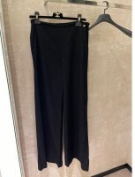 Spring 2021 black pants distance.JPG