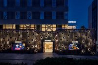 hermes-omotesando-flagship-rdai-architecture-retail-tokyo-japan_dezeen_2364_col_2.jpg