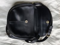 Coach pouch Vl.jpg