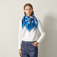 cheval-de-fete-scarf-90--003748SC09-worn-7-0-0-1700-1700-q99_b.jpeg