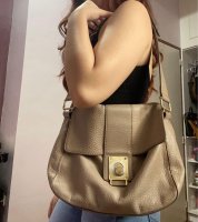 tods_handbag_1622956484_a835be69_progressive.jpg