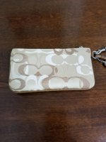 Coach wristlet back.jpg