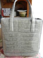 8150_Alligator Tote_LE-a.jpg