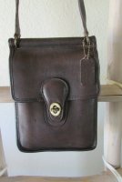 amravilor fake coach 012-3445 auth by Carol Diva front.jpeg