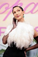 Bella+Hadid+Chopard+Dinner+Arrivals+74th+Annual+lEO9dWyBOsrx.jpg