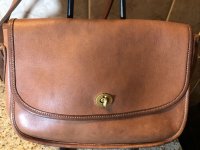 settlesclev fake coach H6B-9790 front.jpeg