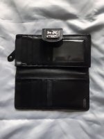 Coach black leather wallet lV.jpg
