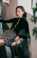 chanelcoutureskirtjunning.jpg