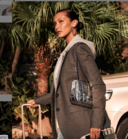 bellahadid2021mk.png