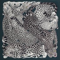 Carr%C3%A9%2090cm%20Lazy%20Leopardesses%20(3).jpg