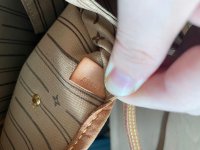 louis_vuitton_neverfull_mm_mon_1629013530_9c1f0648_progressive.jpeg