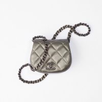 Chanel-Ruthenium-Clutch-With-Chain.jpg