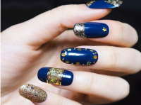 blueandgold-almondshaped-nails.png