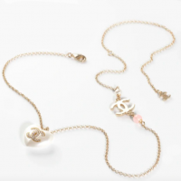 Chanel pearl heart necklace.png