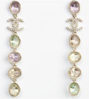 Chanel-Fall-Winter-2021-Earring-Collection-Act-1-7.jpg Chanel-Fall-Winter-2021-Earring-Collection-Act-1-7.jpg