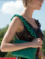LV runway green empriente.png