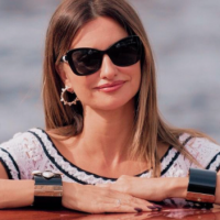 penelope in chanel 9-5-2021.png
