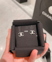 21K CC stud earrings.png