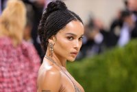 Zoe+Kravitz+2021+Met+Gala+Celebrating+America+jwIGn7KcAOEx.jpg