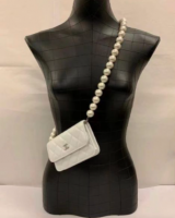 light green wallet with maxi pearl chain.png