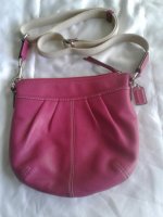 Coach pink pouch lll.jpg