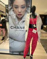 coco neige store display 3.png