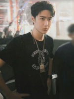 wang yibo.png