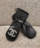glove 3.png