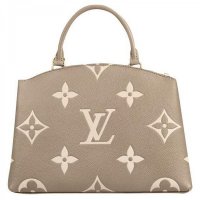 Man Bag Mike - Designer Handbag / Purse Review 4 - Louis Vuitton Petit  Palais 