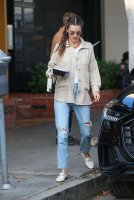 alessandra-ambrosio-out-for-a-late-lunch-in-brentwood-10-31-2021-6_thumbnail.jpg alessandra-ambrosio-out-for-a-late-lunch-in-brentwood-10-31-2021-6_thumbnail.jpg