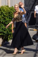 Hannah-Waddingham-TedLasso-Jimmy-Kimmel-Live-TV-Style-Fashion-Tom-Lorenzo-Site-8.jpg Hannah-Waddingham-TedLasso-Jimmy-Kimmel-Live-TV-Style-Fashion-Tom-Lorenzo-Site-8.jpg