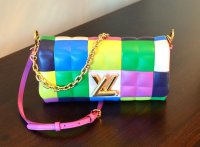 Multicolored-patchwork-Pochette-Twist.jpg
