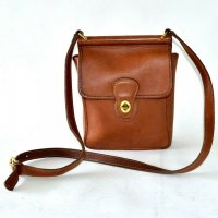 halfpint-leather aka station_85 fake coach B5D-9930 front.jpeg