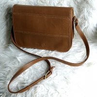 poshmark tonihallmark fake coach C6C-8963 front.jpeg