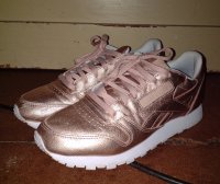 rebook rosegold.jpg