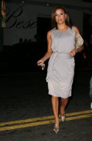 Parker_Karung_74708_Preppie_-_Eva_Longoria_leaving_Beso_restaurant_-_July_26_2009_813_122_39lo.jpg